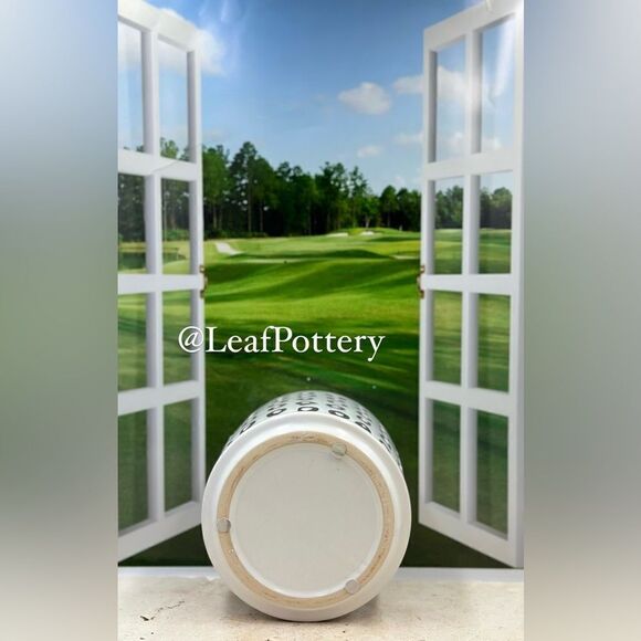 White Panther (MD) Ceramic Planter Pot with Saucer Attached - Picture 8 of 9